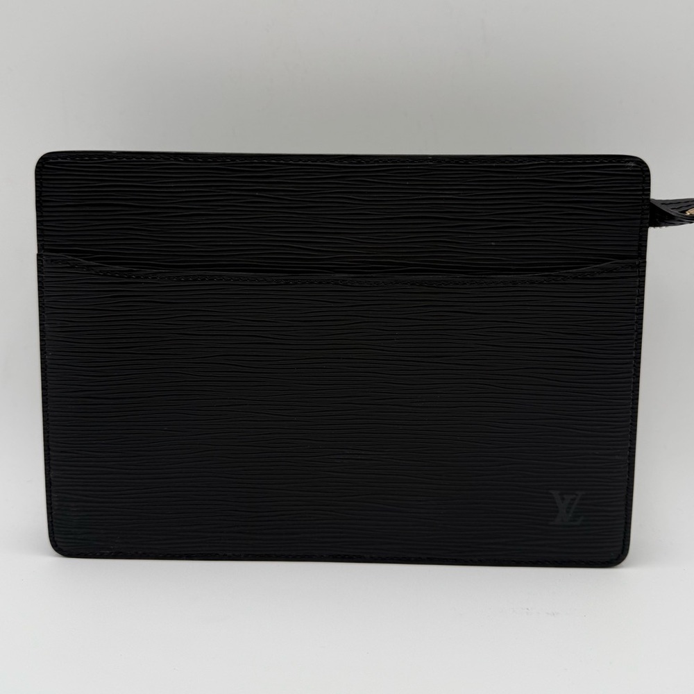 🌹❤️LOUIS VUITTON EPI POUCH BLACK❤️🌹